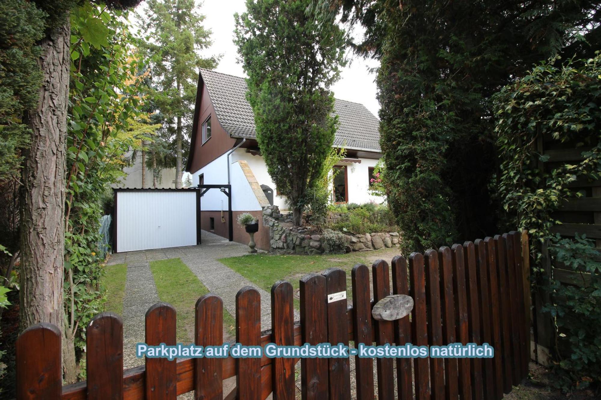 4 Sterne Souterrain Apartment Alt-Mariendorf Berlin Exterior photo
